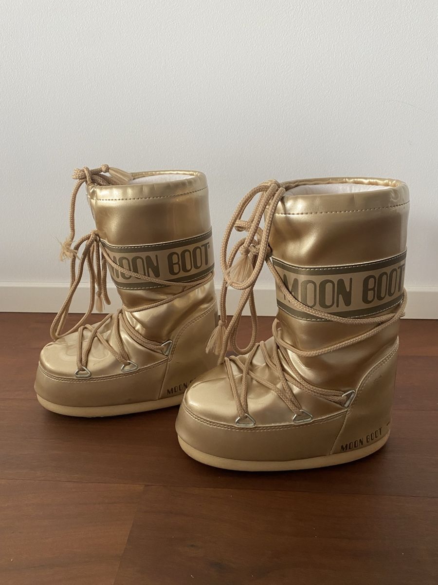 Moon Boot Schuhe für Jungen: Kids Moon Boots in Gold! – Gebraucht aus zurich von CK8037