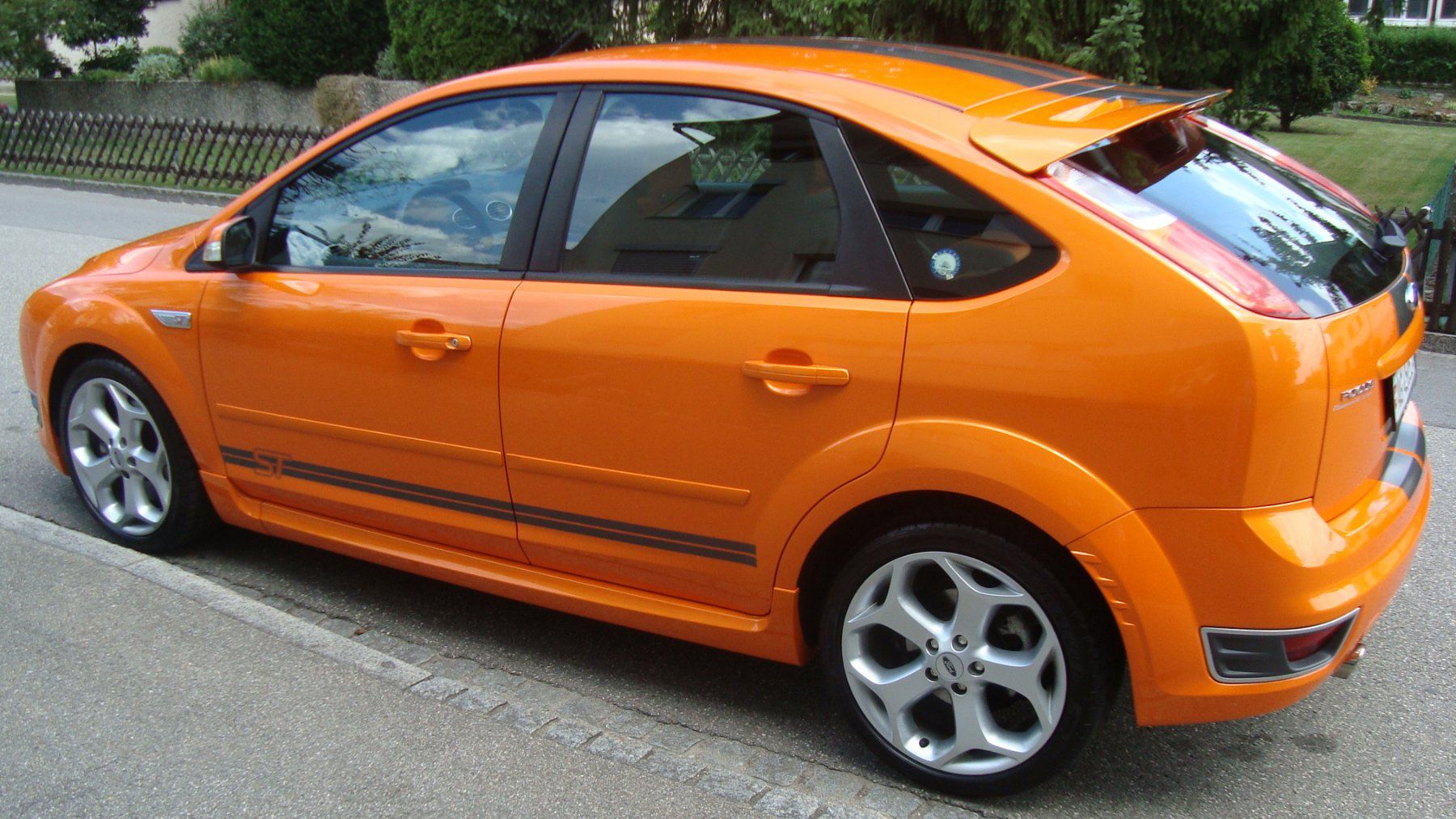 Ford Autos: Oranger Ford Focus ST 2.5 Liter – D'occasion à Kloten par RebeccaM01 3