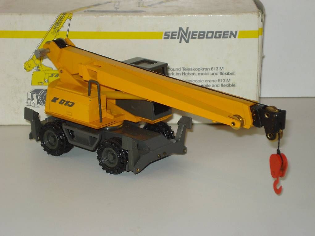 Kit di modellismo & Modellini statici: SENNEBOGEN S 613 M Teleskopkran – Nuovo (secondo la descrizione) da Mitlödi venduto da worker04 4