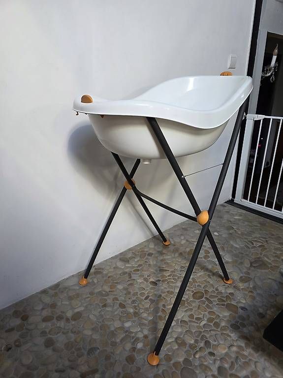 Badespass: Baignoire bébé avec support sur pieds – Gebraucht aus Genève von kat_m7lj 4