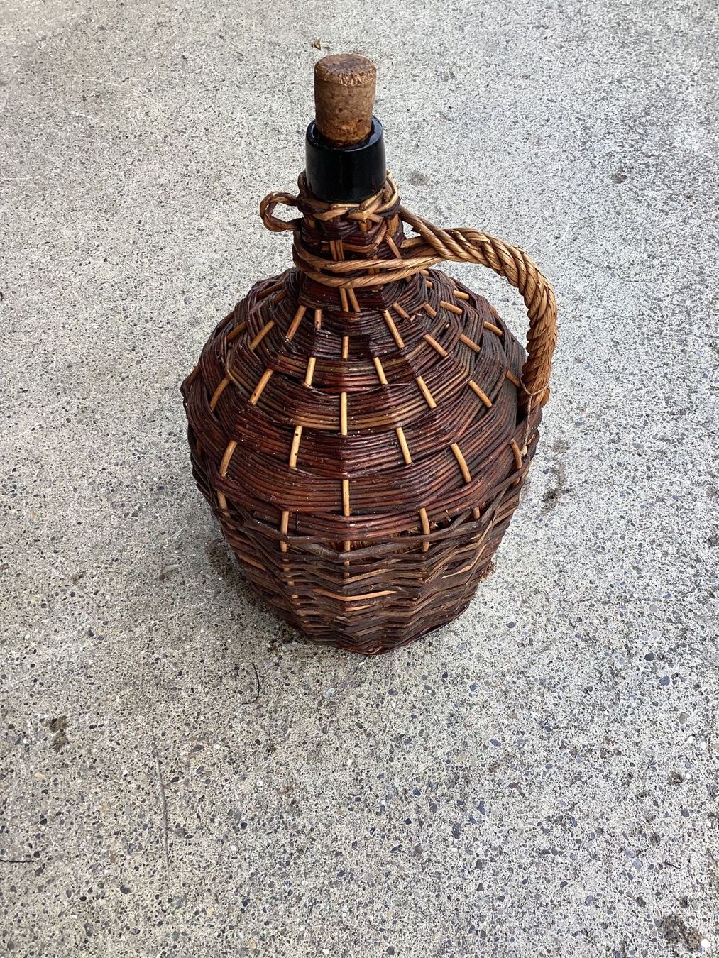 Bottiglie: Korb- Schnapsflasche, für Schnaps oder zu Dekoration – Usato da Mörschwil venduto da Monzar