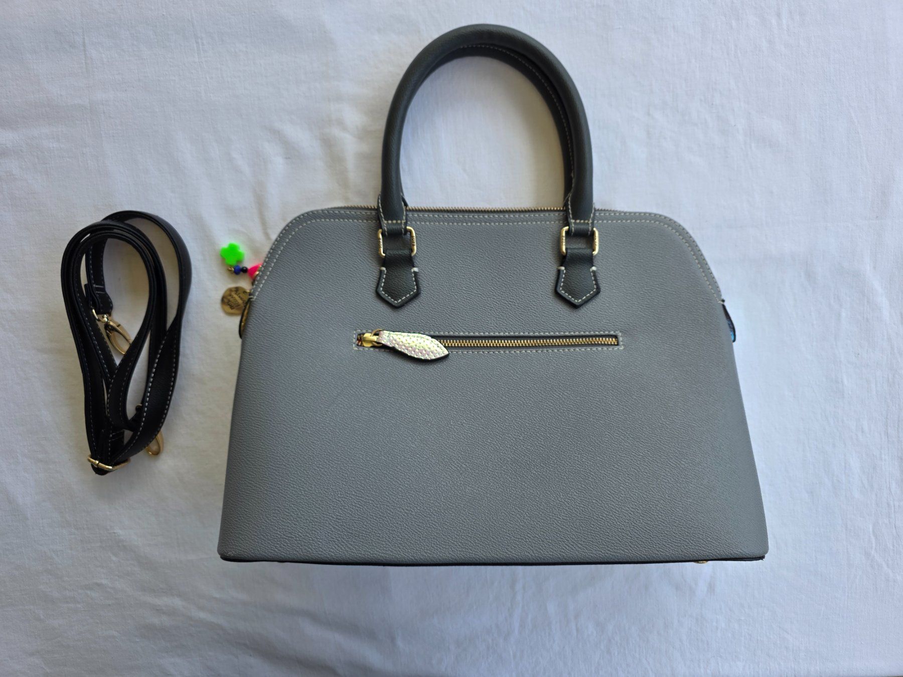 Pauls Boutique Sacs femmes: Handtasche "Paul's Boutique" – D'occasion à Thalwil par Avenir 1