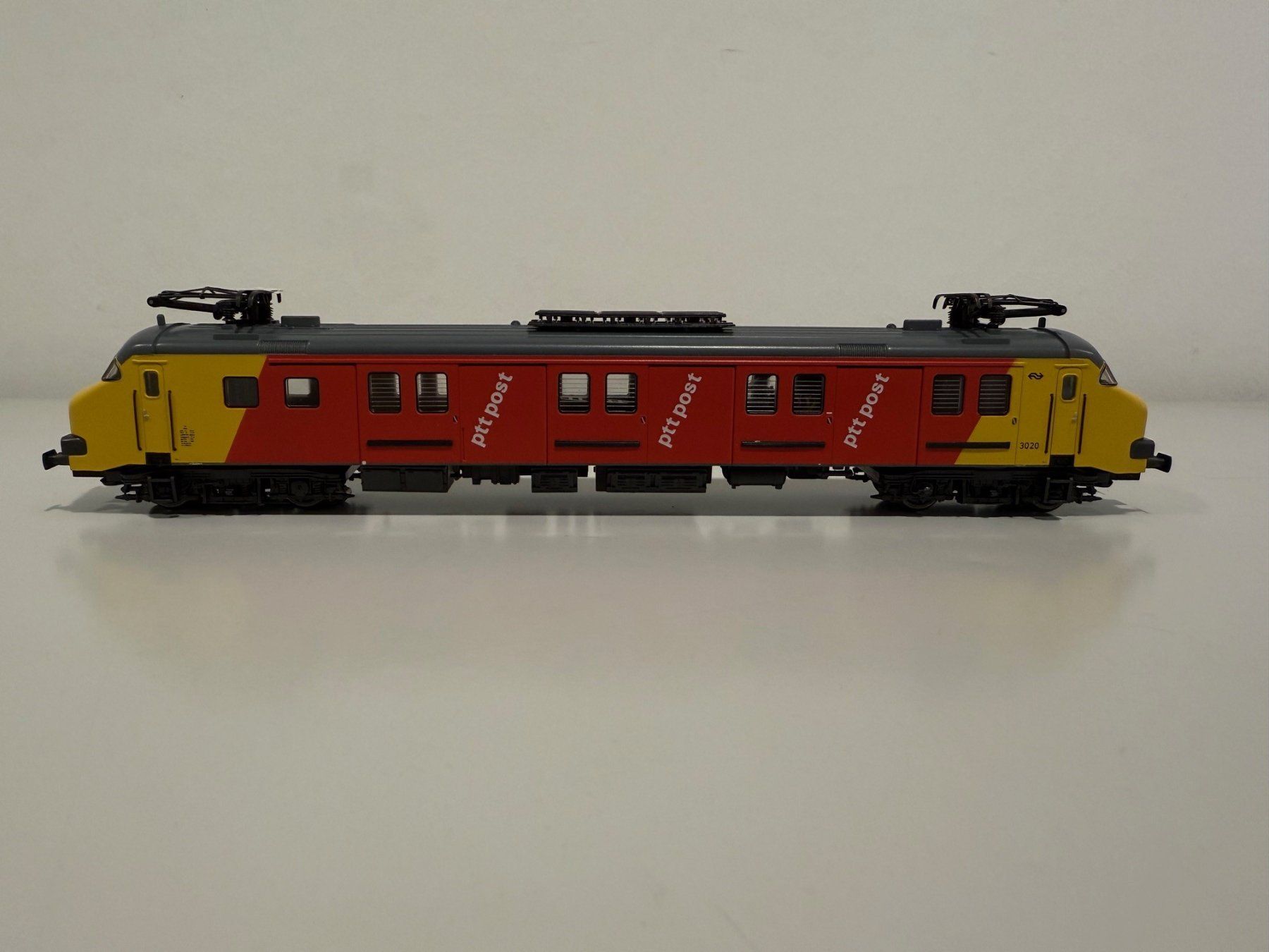 Märklin Modelleisenbahnen: Elektro-Triebwagen Serie mP 3000 der NS – Neu (gemäss Beschreibung) aus Oftringen von Pgi 1