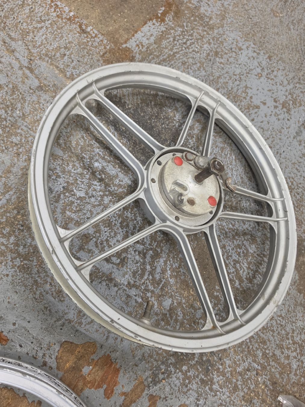 Parti ricambio per ciclomotori: Puch Felgen 16Zoll  – Usato da Lenggenwil venduto da Opc_Power 1