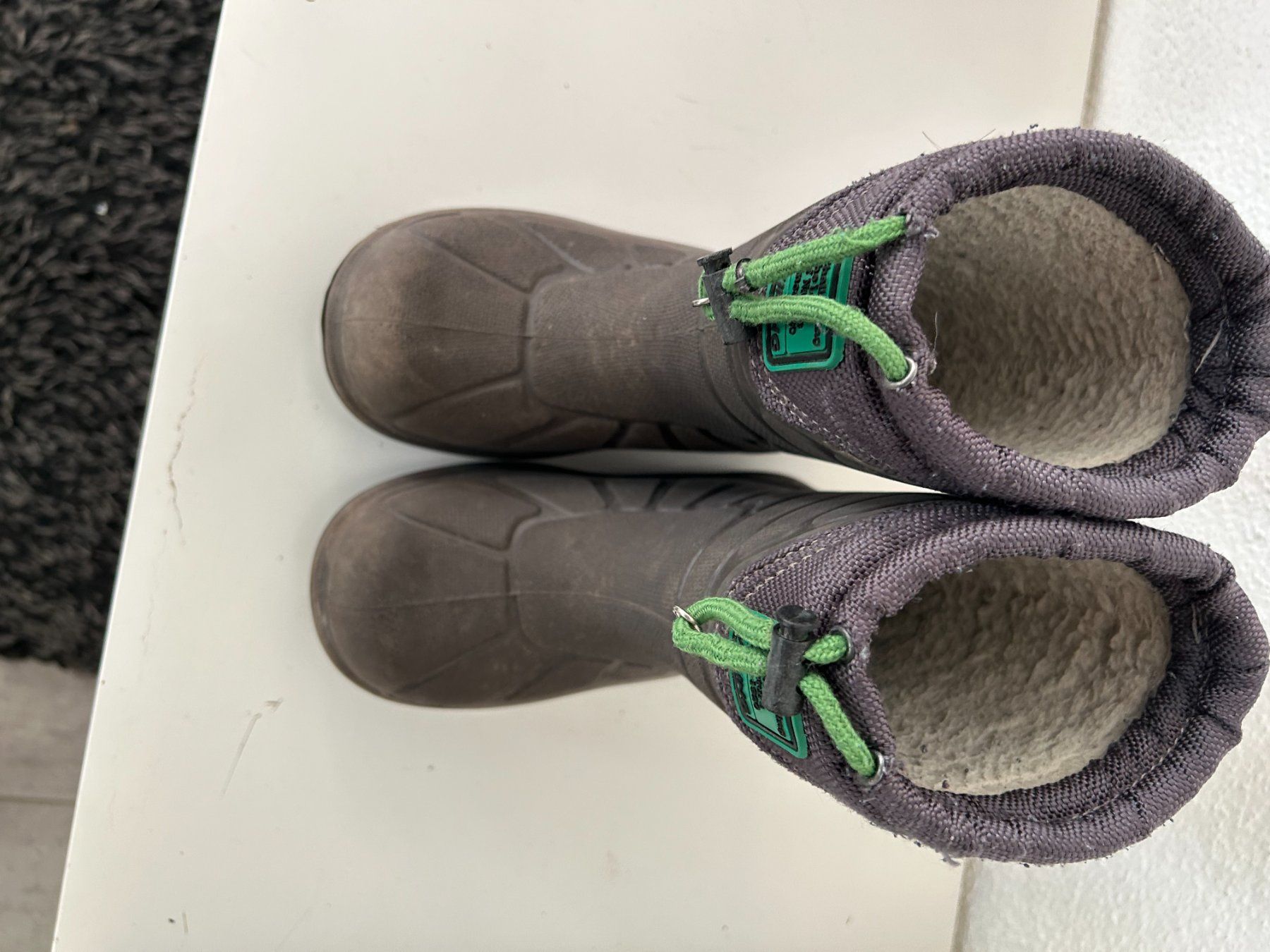 Scarpe per ragazzi: Winterstiefel mit Fütterung grau, Grösse 31 – Usato da Buttisholz venduto da PIOTRCH