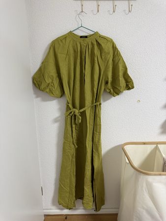 Kleid C&A Leinenmix grün Grösse 34 guter Zustand