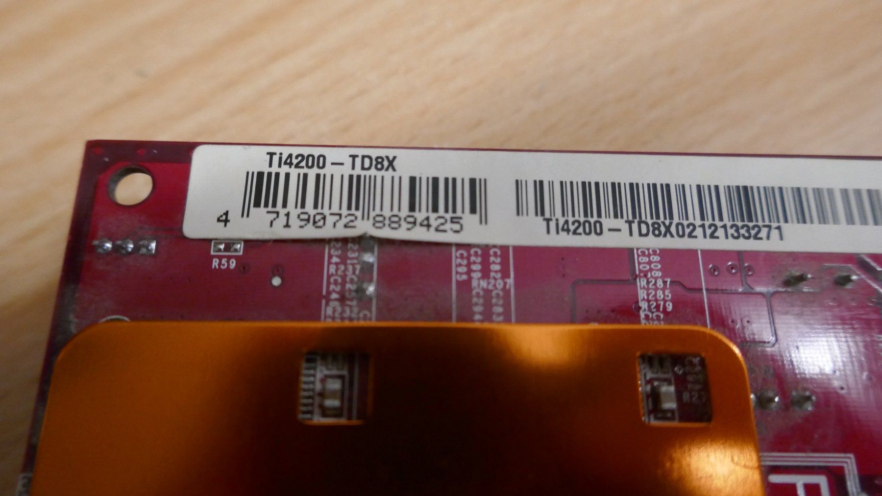 MSI Schede grafiche: Drei alte AGP Grafikkarten – Usato da Wenslingen venduto da FairlightCMI 6
