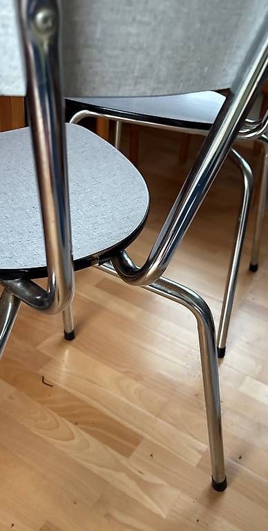 Retro Küchenstühle (Gebraucht) in Oberaach für CHF 70 – nur Abholung auf Ricardo kaufen