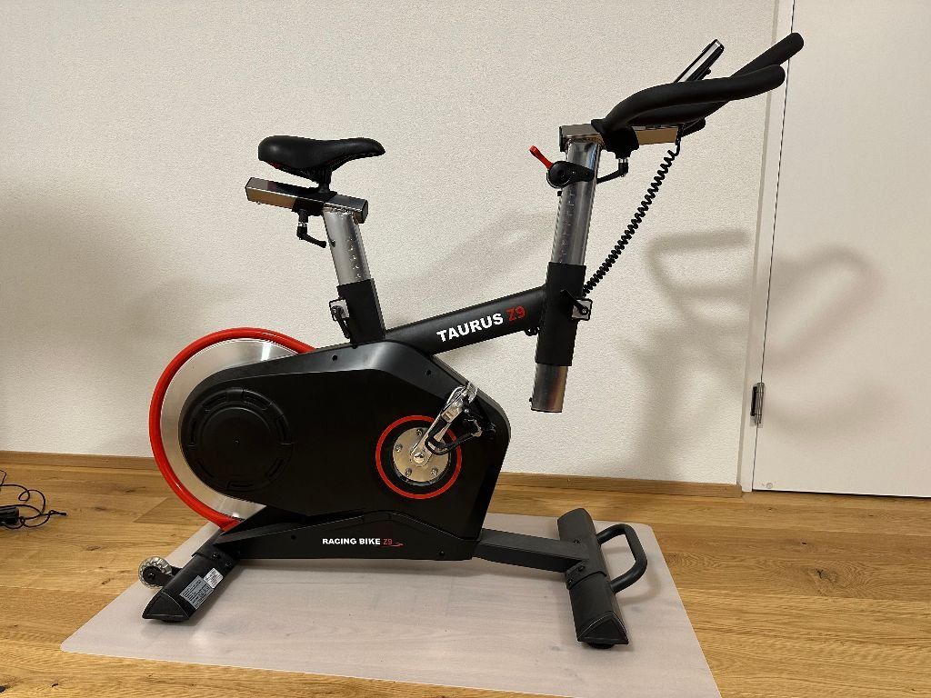 Taurus Indoor Bike Z9 Perfekt für das Winter Training