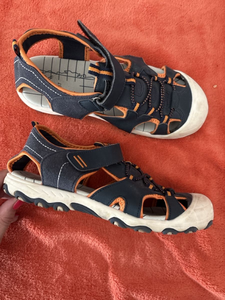 Scarpe per ragazzi: Sandalettes à scratch  – Usato da La Chaux-de-Fonds venduto da tuoro25 3
