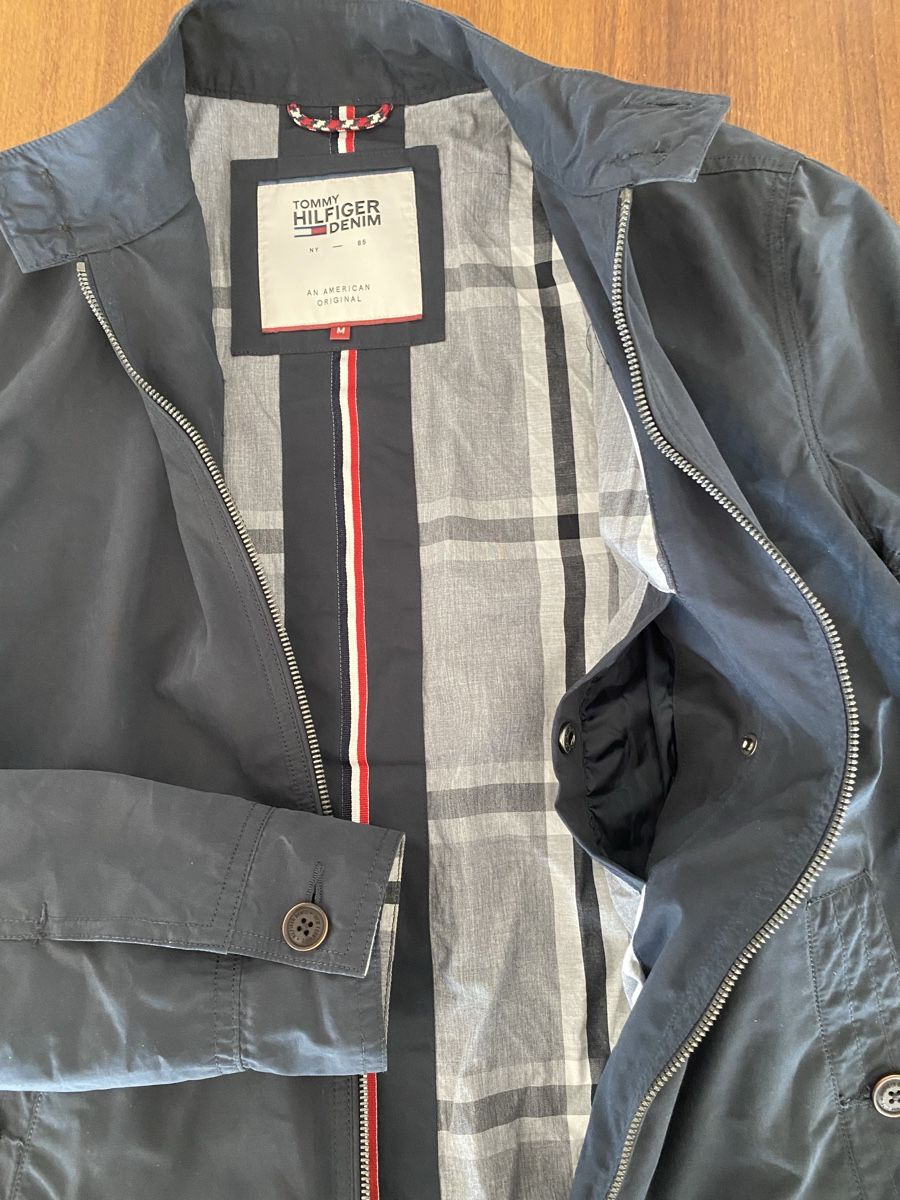 Tommy Hilfiger Jacken: Tommy Hilfiger Sommerjacke blau NY 85 Gr.M–Sehr guter Zustan – Gebraucht aus Jona von Flamingoo 1