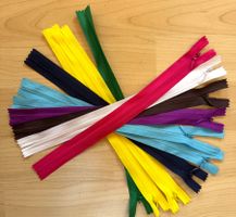 Reissverschlüsse   10 Stk   25 cm nahtverdeckt!!!  TOP