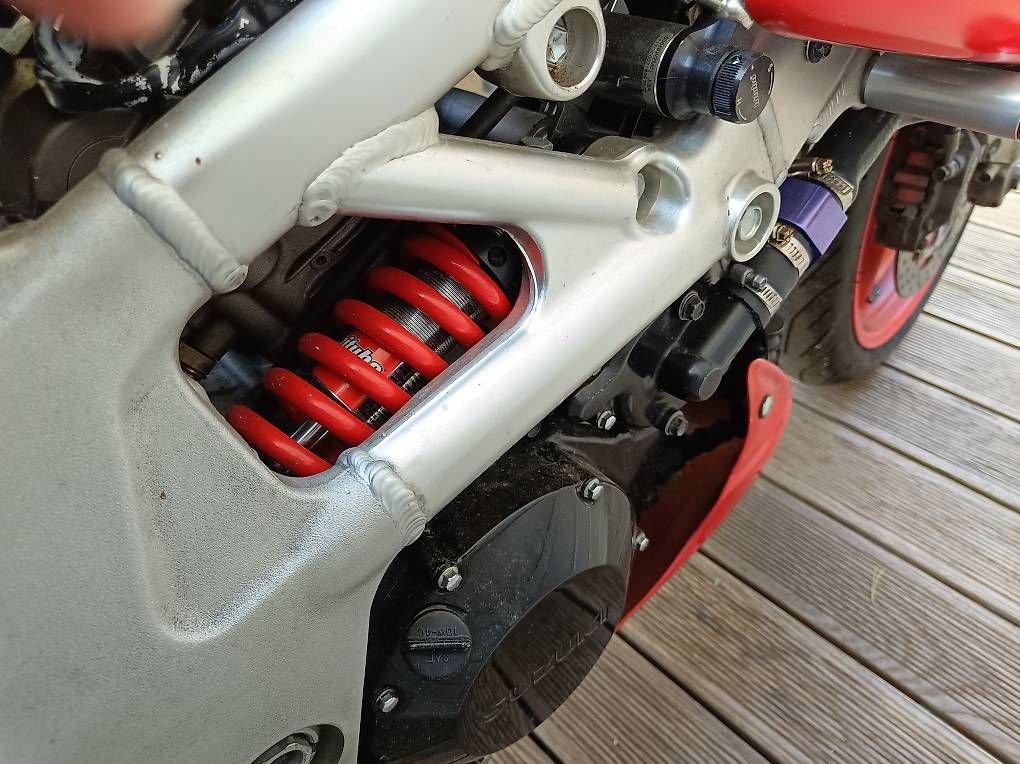 Strada: A vendre Suzuki TL1000S – Usato da Le Landeron venduto da Gbianchet 2