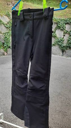 pantalon de ski noir en softshell 134/140