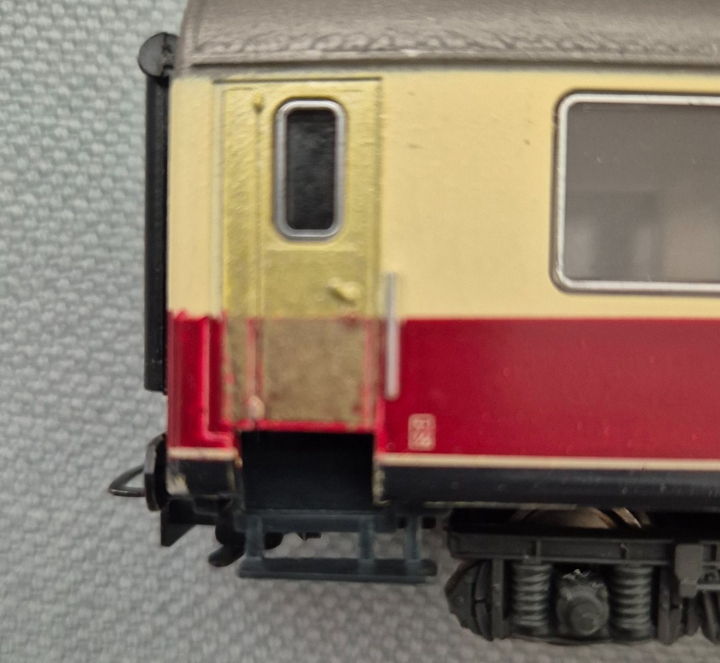 Liliput Modellini di ferrovie: Liliput H0 SBB WRm TEE Restaurantwagen – Difettoso da Zug venduto da storsi 2