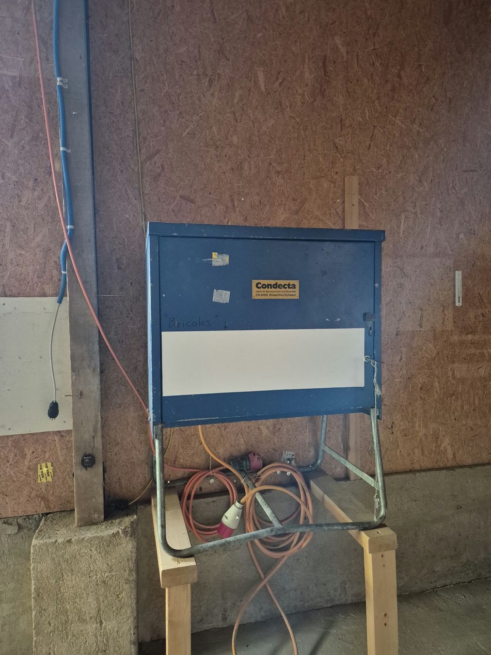 Elettrotecnica: Tableau de chantier – Usato da Bevaix venduto da pas_xgr9 1