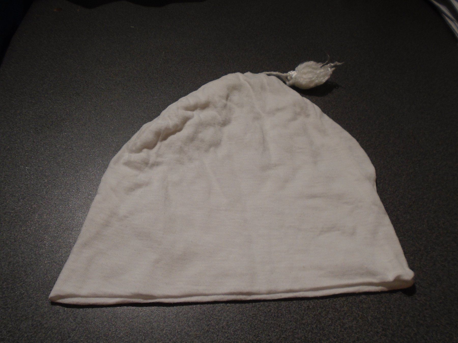 Altro abbigliamento per bambino: Mütze One Size, weiss mit Pommel – Usato da Zürich venduto da abraxas1291