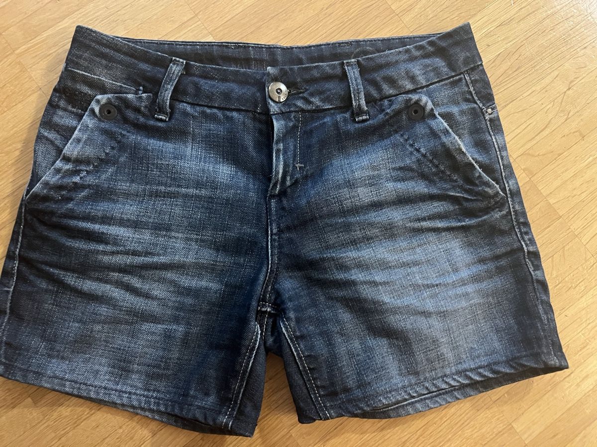 G-Star Pantaloni: G-Star schort Gr.26 – Usato da Binz venduto da jousi7 1