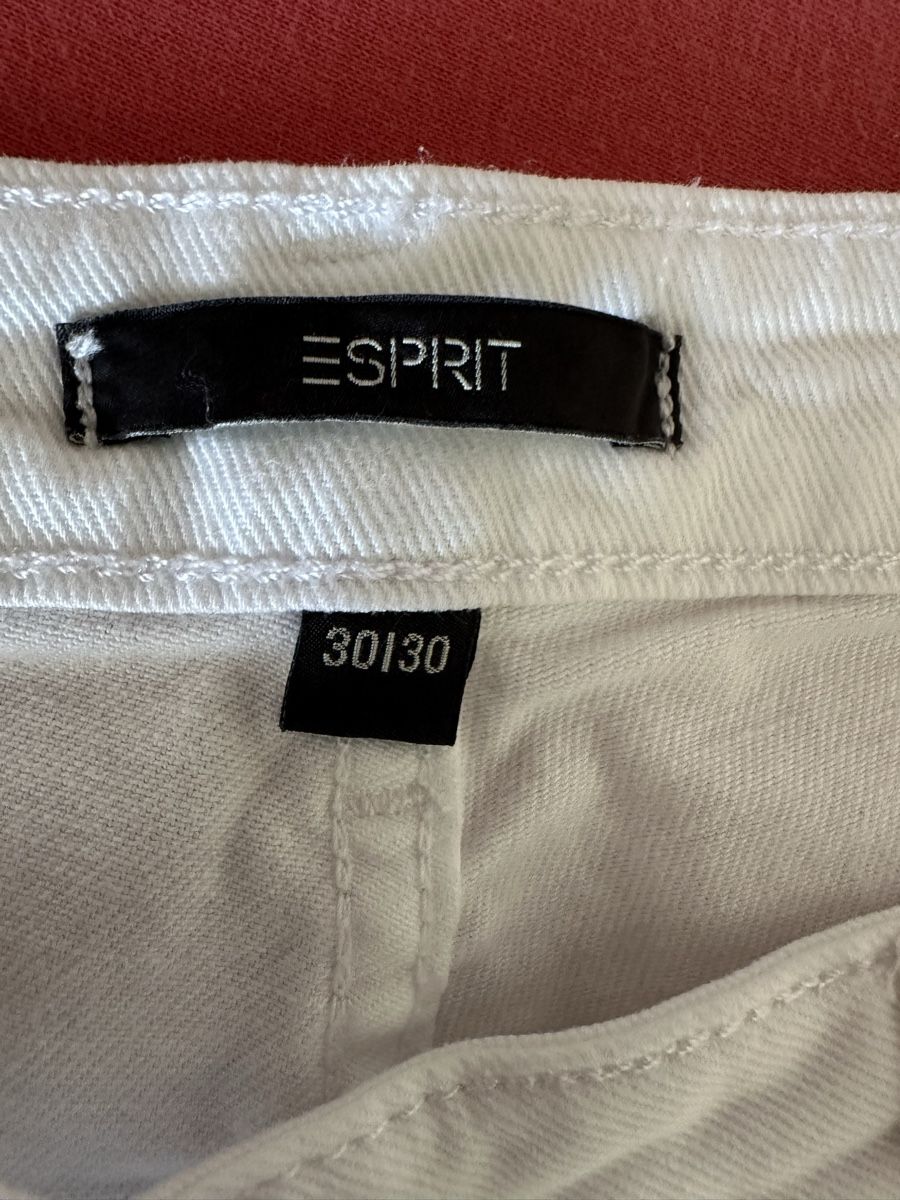 Esprit Jeans: Jeans weiss Esprit, Grösse 30/30 – Usato da Wiesendangen venduto da Verkaufen03 2