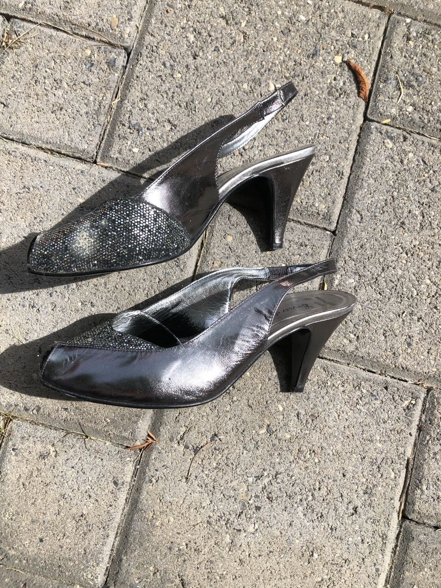 Scarpe da donna: Abendschuh mit Glitzer (wunderschön) – Usato da Solothurn venduto da Congela 1