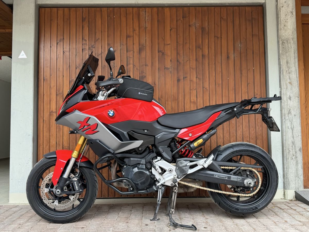 BMW Touring: BMW F900XR 35KW – Usato da Zermatt venduto da l.s2907