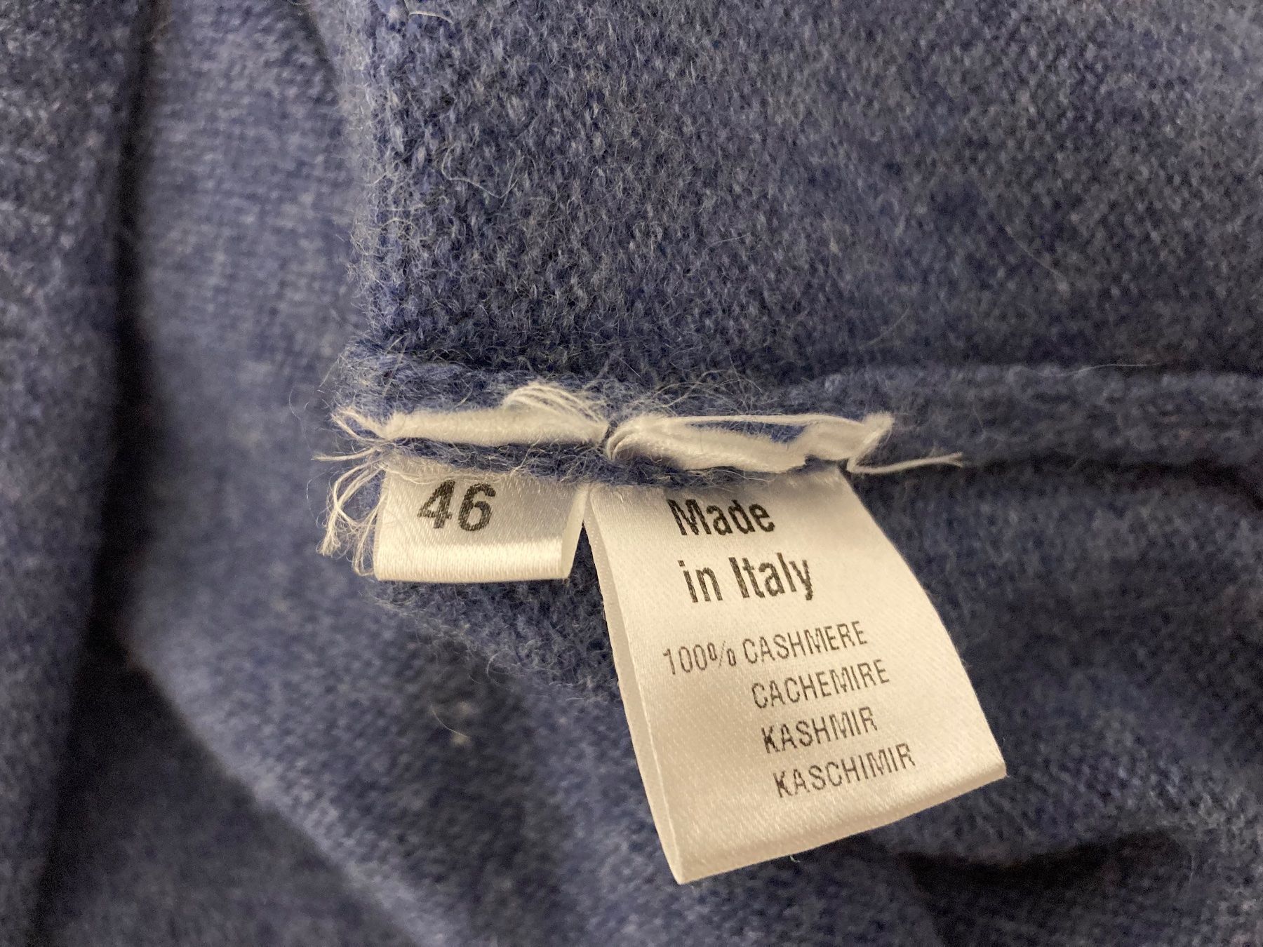 Maglioni & Felpe: Top, hochwertiger 100% Cashmere Pullover – Usato da Thalwil venduto da helvetaki 4
