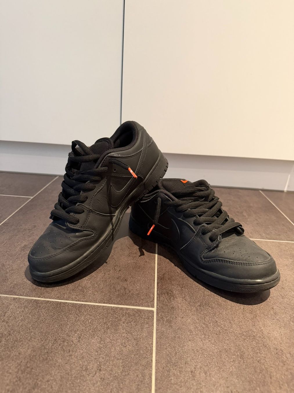 Nike Scarpe da uomo: Nike SB Dunk Triple Black Gr. 44 – Usato da Schaffhausen venduto da Mauzzel