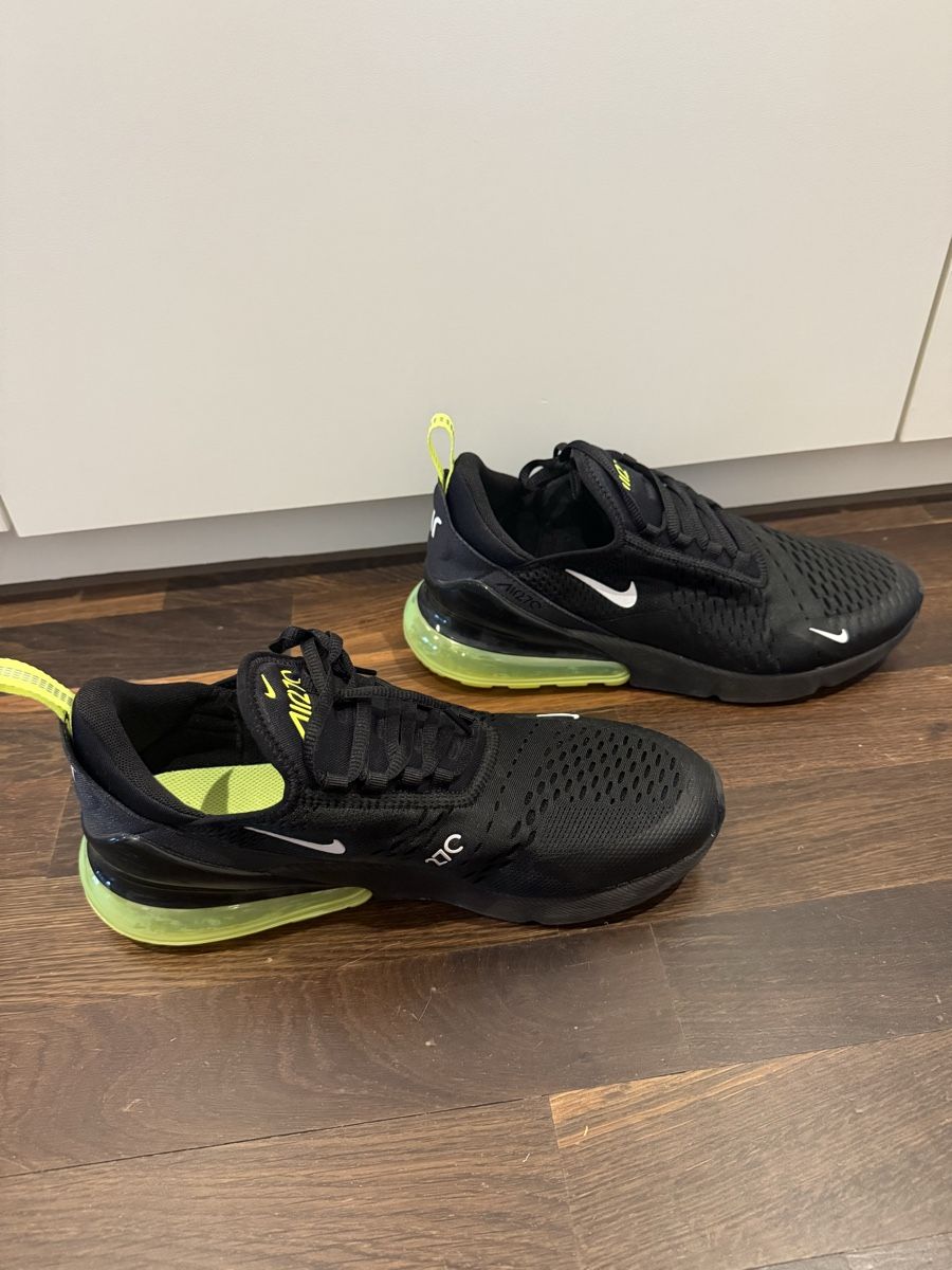 Nike Scarpe da uomo: Nike Air 270 – Nuovo (secondo la descrizione) da Frauenfeld venduto da Atomikz 2