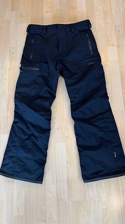 Neue Volcom Snowboardhose Grösse S Herren black Gore-Tex