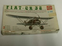plastic model kit 1/ 72 SUPERMODEL 10-009 FIAT CR 32 damaged