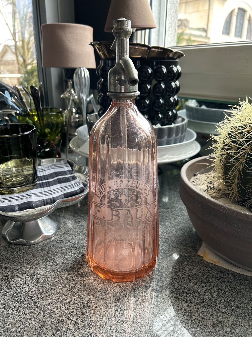 Flaschen: Antike Syphonflasche altrosa selten N.Y. – Gebraucht aus Zürich von Nick345