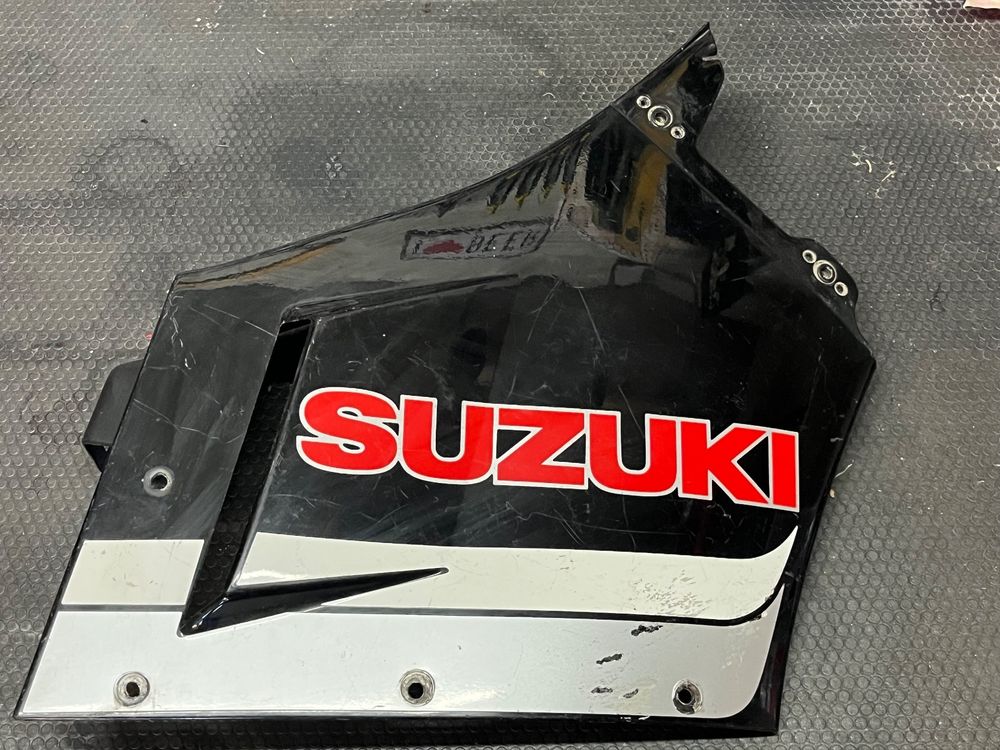 Flanc De Carénage Droit Suzuki GSXR 1000 Années 2003-2004 - Occasion