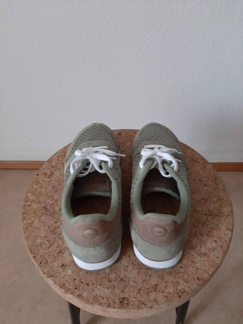 Scarpe da donna: Schuhe Woden - Sneaker low olive – Usato da Zürich venduto da Schela31 1