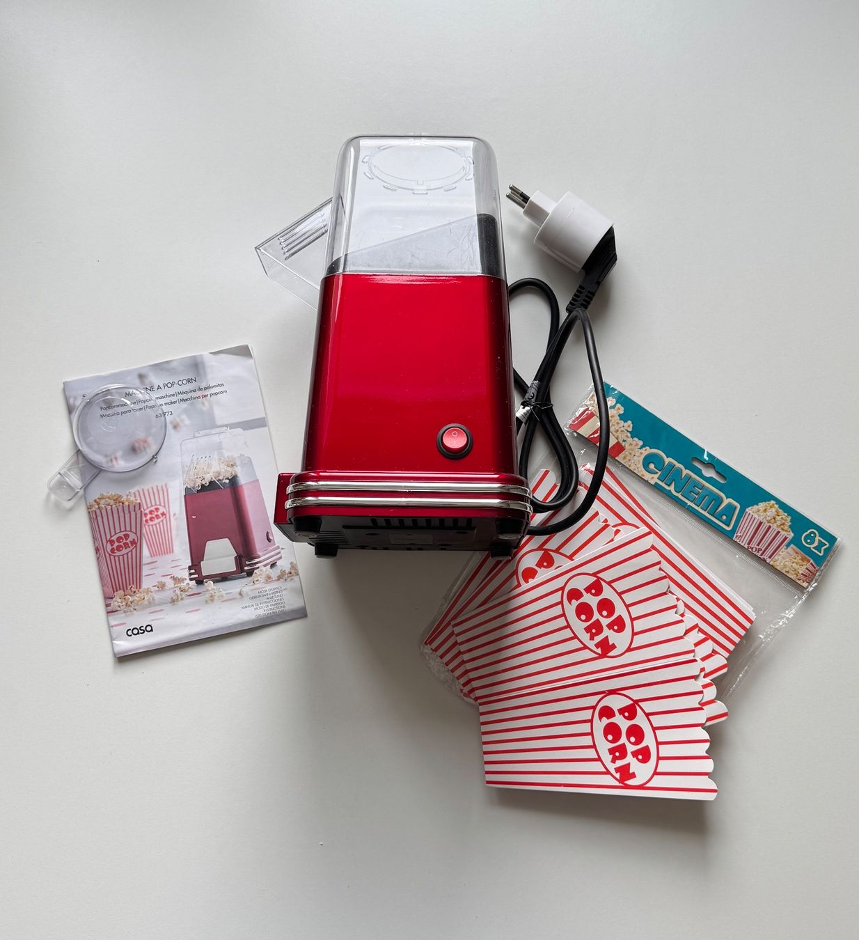 Elettrodomestici da cucina: Popcornmaschine Retro Fun rot mit Zubehoer – Usato da Luzern venduto da Ecila007 1