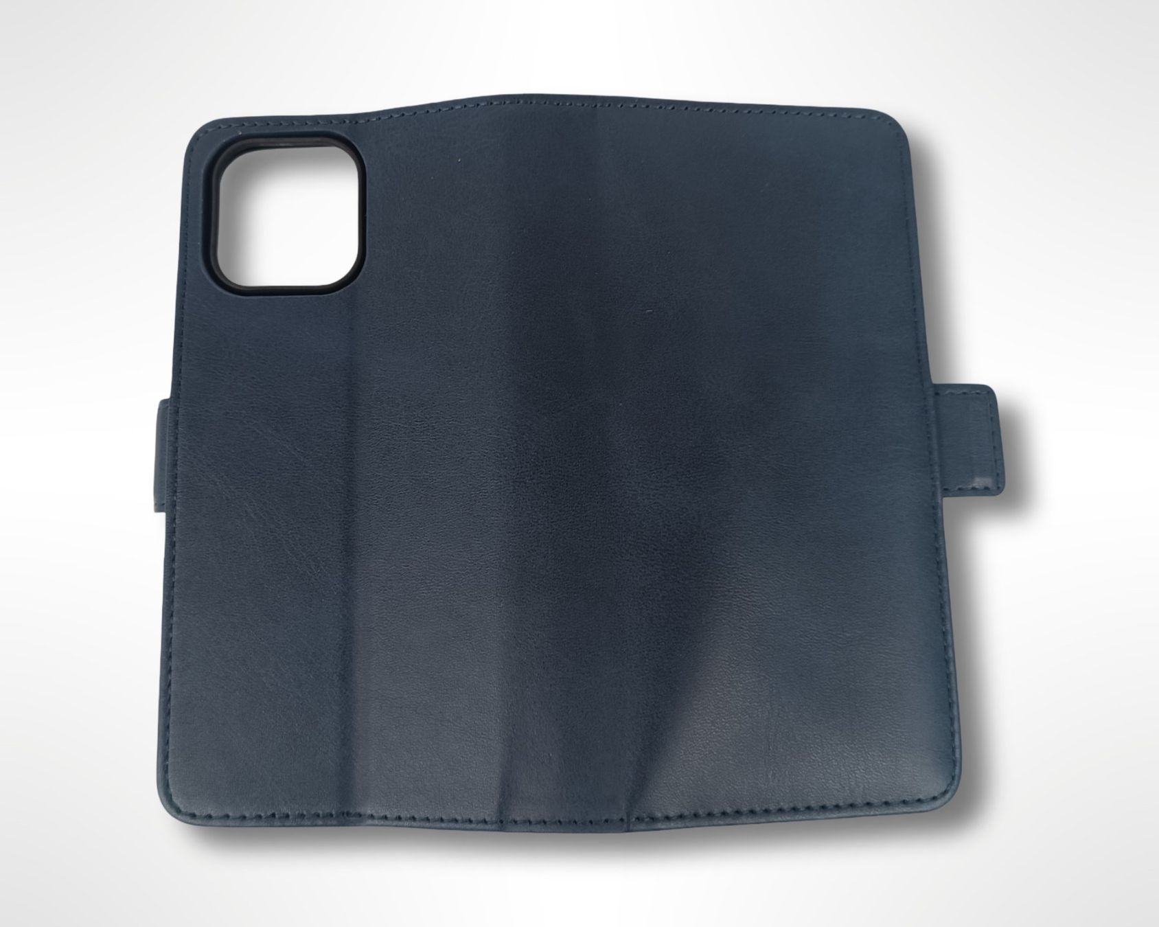Coques & Protection écran: SCREENGUARD iPhone 13 Pro Max Lederhülle – Neuf (Voir description) à Suhr par Restwert_Suhr 4