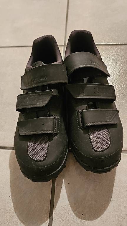 Scarpe da donna: Fahrradschuhe Damen Gr. 41/42 – Usato da Münsingen venduto da SilKeu 2