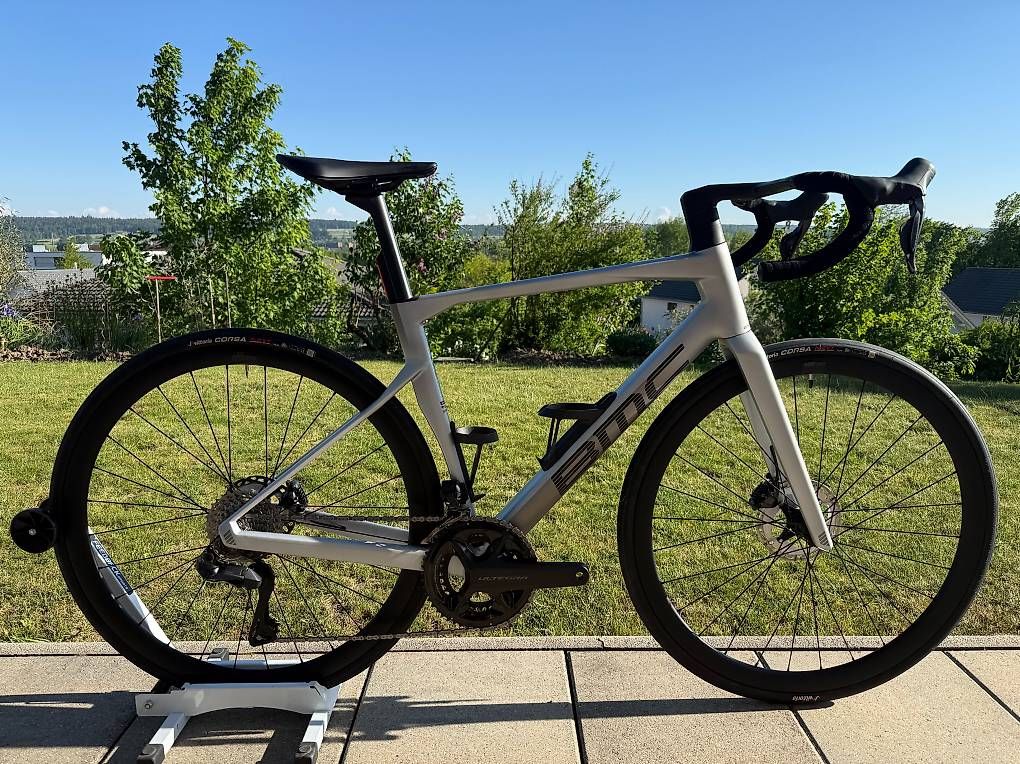 BMC Vélos: BMC Roadmachine 01 FOUR – D'occasion à Bellach par ben_m99w