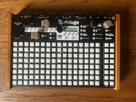 Synthstrom Deluge (LCD Display, mit Case)