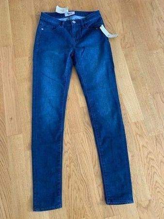 Damen Jeans, Gr. 28 / 32 - Neu