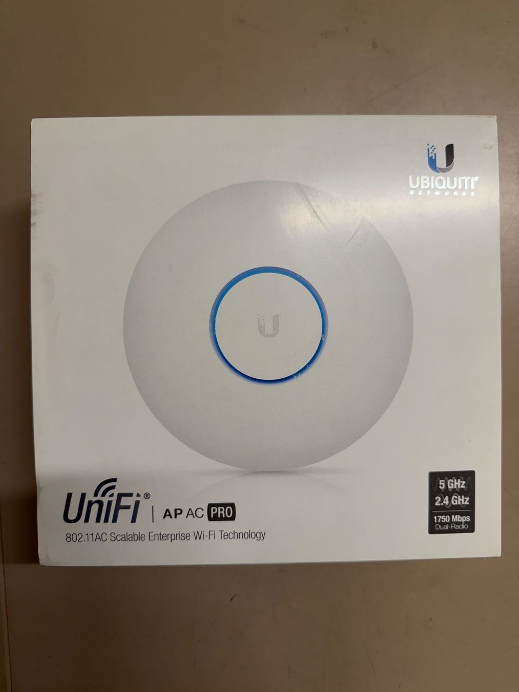 Wlan: Ubiquiti UniFi AP AC-PRO – Gebraucht aus Zürich von jhkag