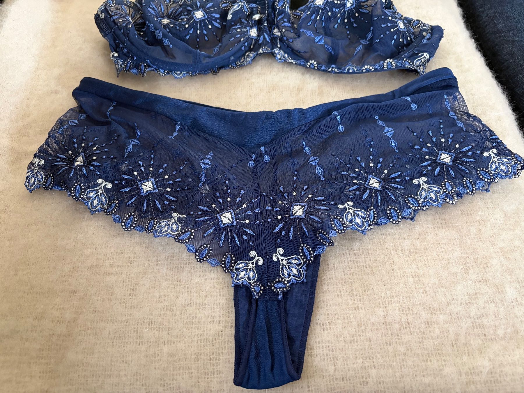 Chantelle Altra biancheria intima: Ensemble chantelle – Usato da riddes venduto da lauali01 4