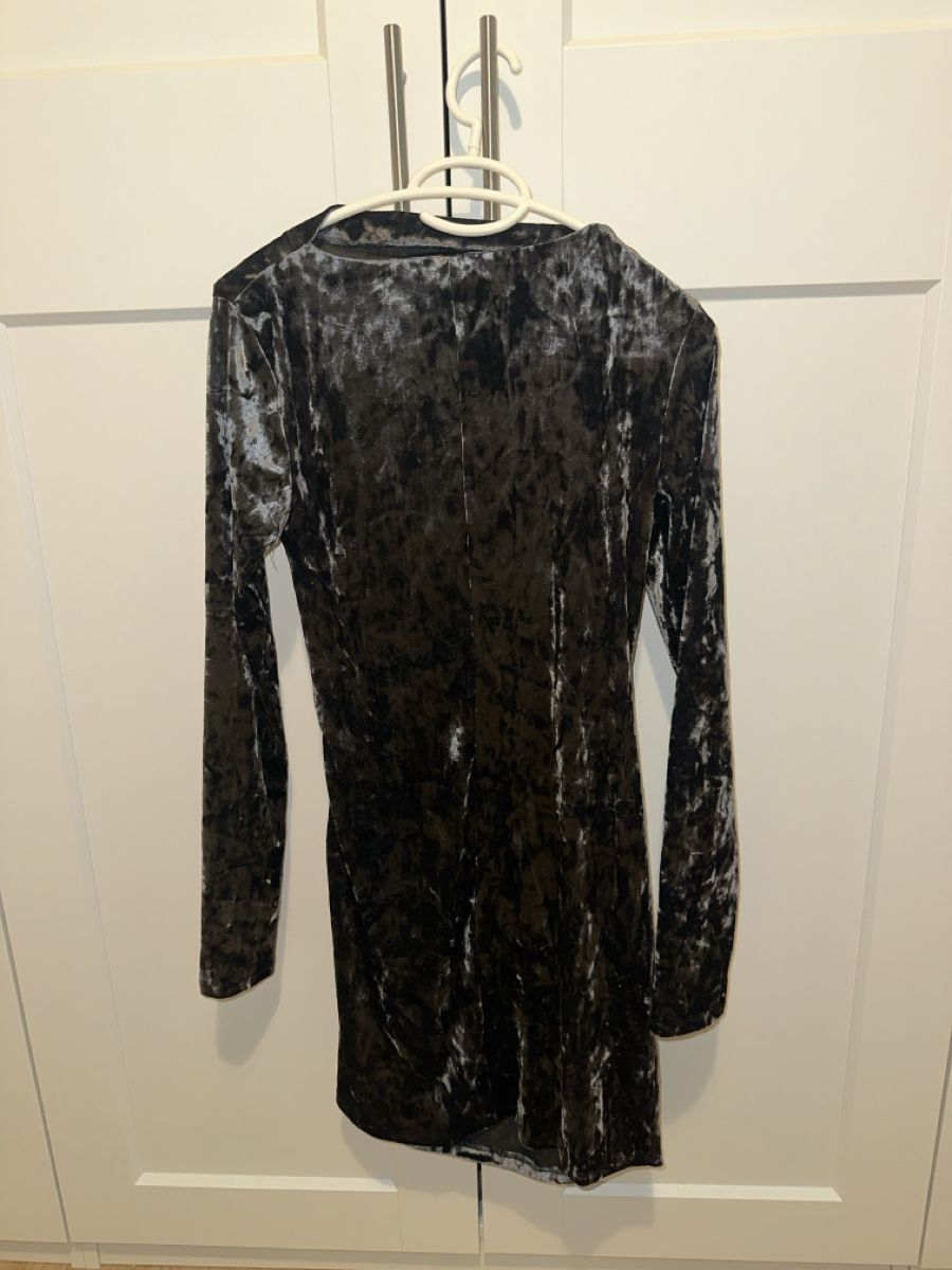 H&M Kleider: Festliches Kleid – Neu und originalverpackt aus Merenschwand von stefaniia.10 1