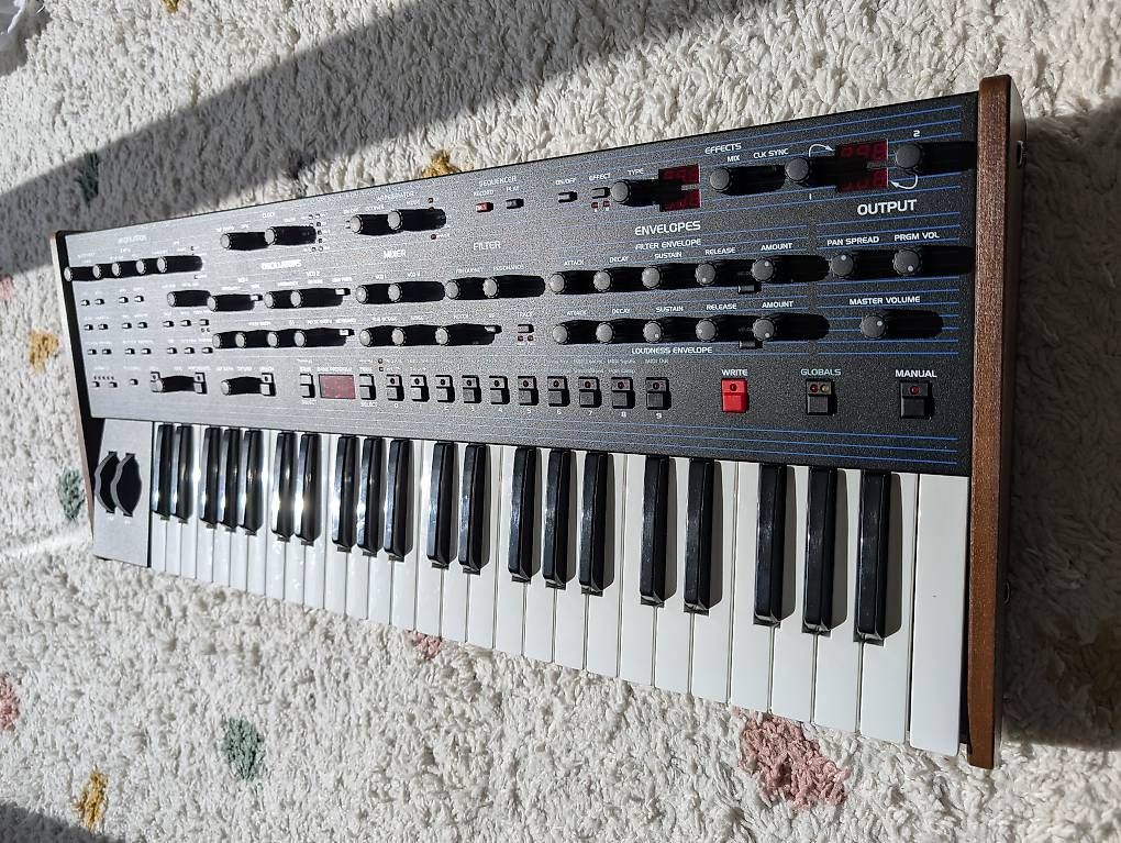 Strumenti musicali: MINT Sequential Oberheim OB-6 Synthesizer – Usato da Uitikon Waldegg venduto da fastolf 3