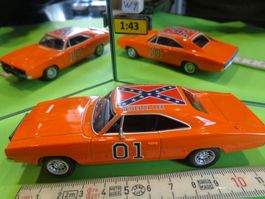Dodge Charger  1:43 (mit Box) Norev   > (W1)
