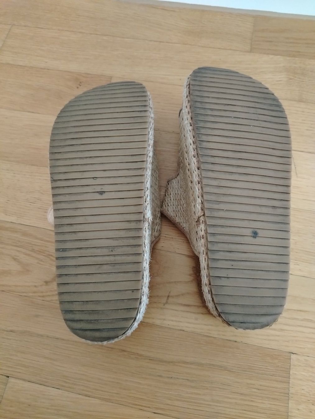 Damenschuhe: Damen Pantoletten Sandalen Beige – Gebraucht aus Winterthur von mon_2yxl 4