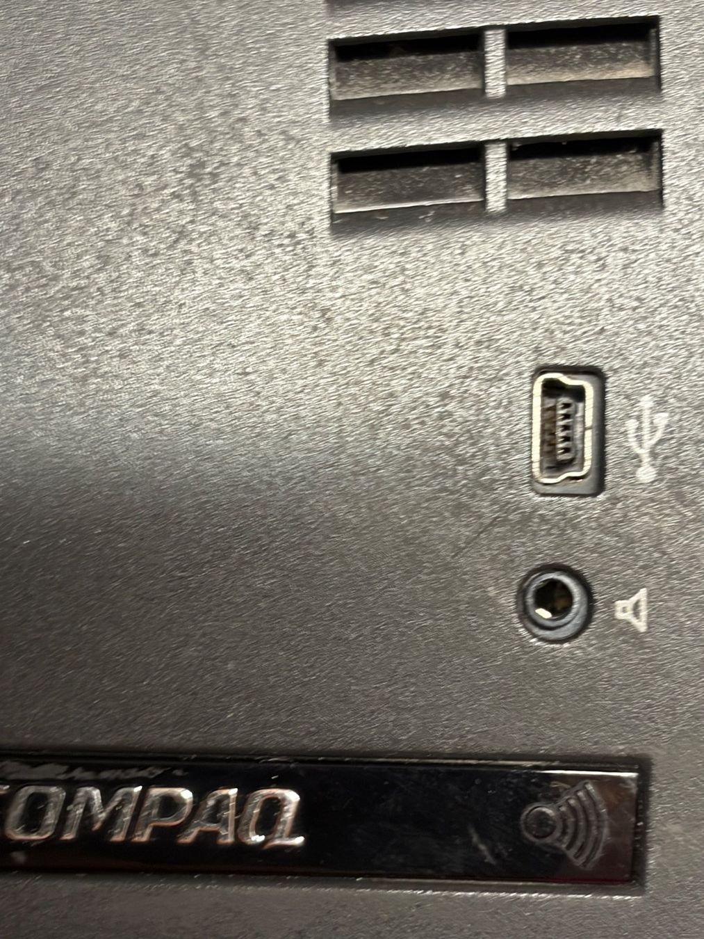 Compaq Vidéoprojecteurs: Beamer Compaq MP 3800 – D'occasion à Serneus par pipo17 8
