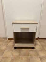 1 x Nachttisch mit 1 Schublade !NEU!