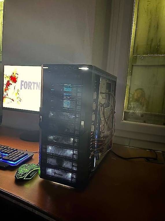 PC: i7  Gaming Pc  – Usato da Niederuzwil venduto da LA-Electronics 3