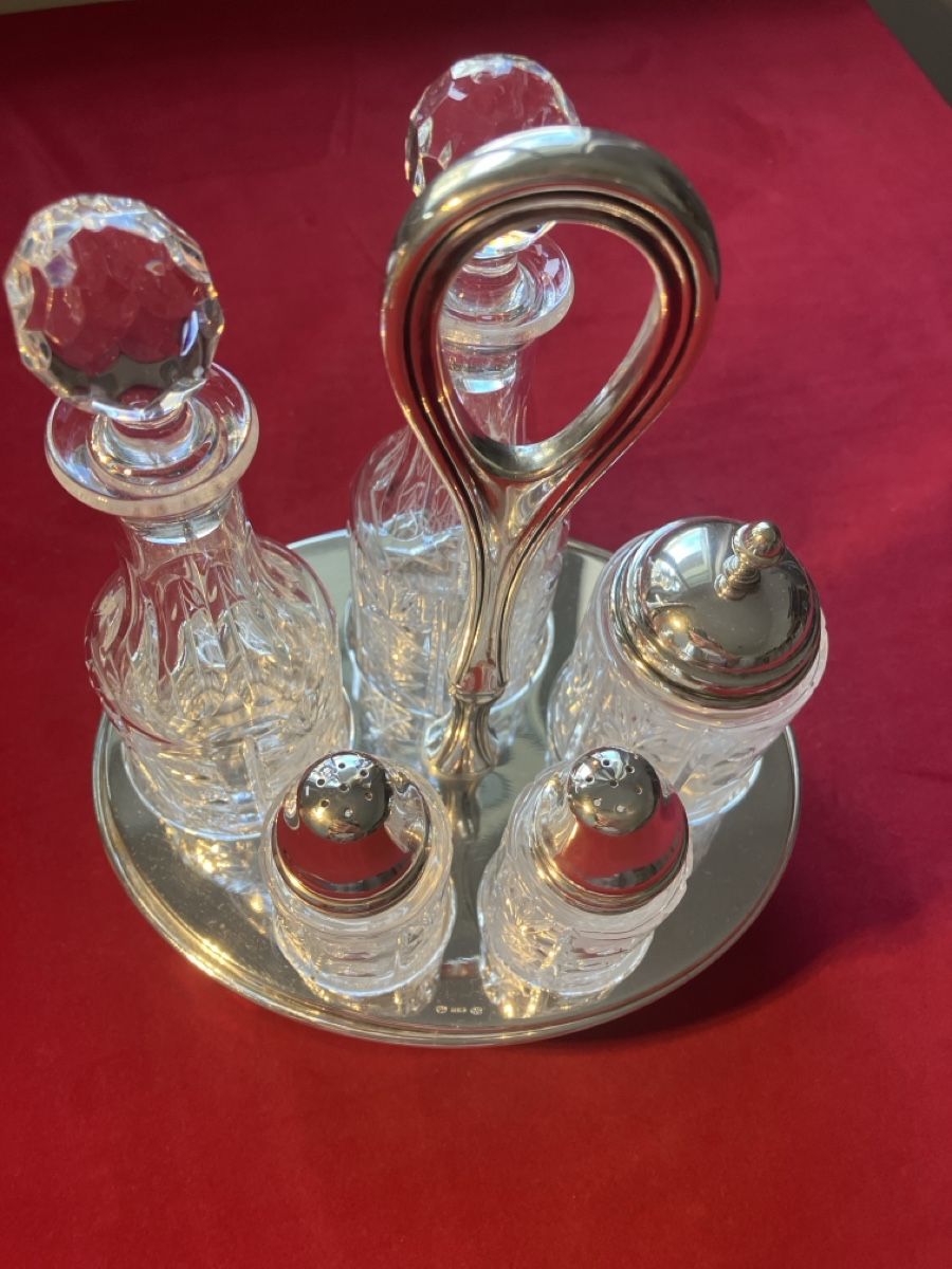Flaconi: Schlichte Silber  Menage mit Kristall Flacons, 800er – Usato da Muralto venduto da jac_hkz5 2