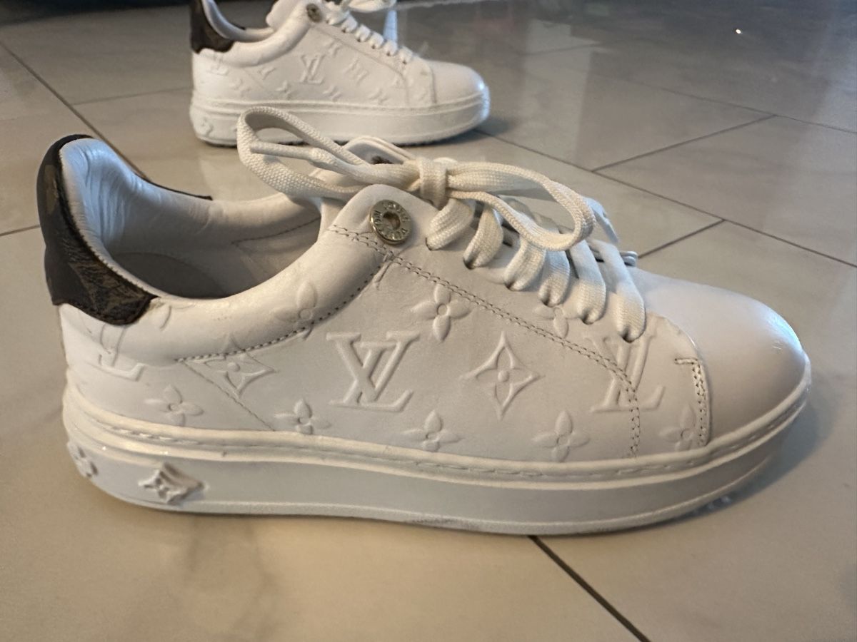 Scarpe da donna: Sneaker weiss Grösse 39 – Usato da Ehrendingen venduto da Huserand